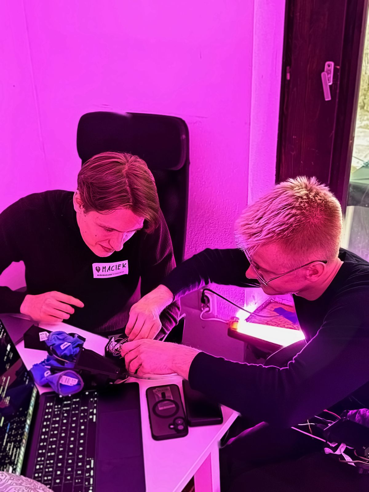 Hackathon - praca nad elektroniką